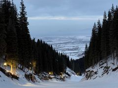 -丝绸之路山地度假区滑雪场