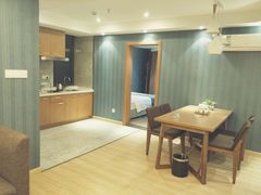 -臻爱住家月嫂育儿嫂(万达店)