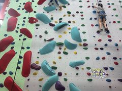 -蓝天攀岩-青少年训练(罗湖益田假日广场店)