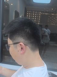 -苏豪美发S A L O N烫发染发