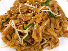 干炒牛河-粤仔湾砂锅粥(阳光店)