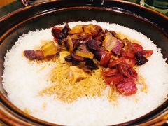 特色腊味煲仔饭-百年果林椰子鸡(中洲店)