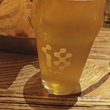 夜幕下的酒馆时光