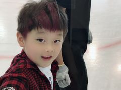 -冠军冰场CHAMPION RINK(百联又一城店)