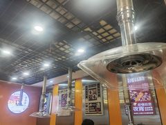 -哈尔滨小酒馆·鲜肉现穿自助烧烤(康新花园店)