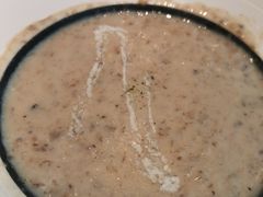 鲜菌蘑菇浓汤-乔泰勒JOETYLER西餐厅(曲江店)