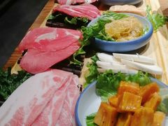 -明洞阿姨·韩式酱蟹烤肉·创意料理(三元桥店)