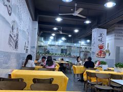 大堂-三兴潮汕砂锅粥(石岩店)