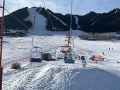 -丝绸之路山地度假区滑雪场