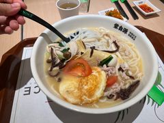 -蒙自源米线大王(东站店)