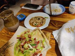 凉拌建水豆腐丝-滇香肴·云南菜蒸汽石锅鱼(云南北路店)