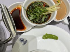 -红鼎豆捞·非遗鲍皇汤火锅(宝丰路店)