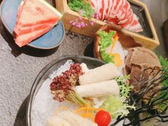 -湊湊火锅·茶憩(打浦桥日月光店)