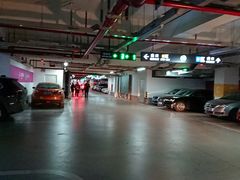 -大融城-停车场