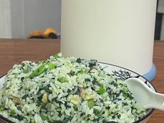 -胡子饮食店