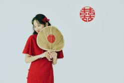 点击看大图 -挪娅婚纱摄影皇家会所