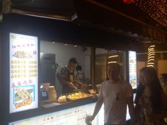 -绳金塔美食街(前进路店)
