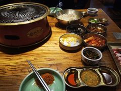 -韩景台烤肉(八大处店)