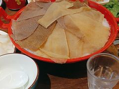 -乡土黄·鲜牛肉火锅·小龙虾(兴业街店)
