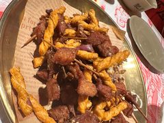 -肥肥虾庄·金牌油焖大虾(汉街SKP店)