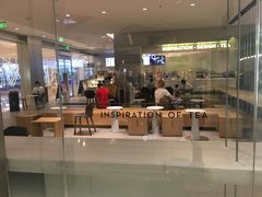 门面-喜茶(杭州滨江宝龙店)