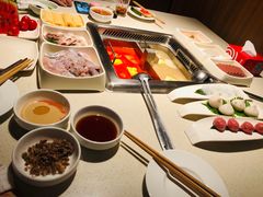 -海底捞火锅鲜切牛肉主题店(长寿路店)