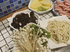 -山悦里 山野·鲜火锅(罗斯福广场店)