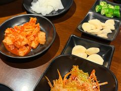 -肉甲韩国木炭烤肉(新壹街1店)