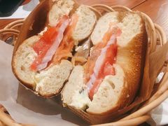 金枪鱼贝果三明治-麦田工坊(月湖店)