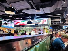 -亚马逊环球美食百汇(新城吾悦广场店)