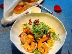 -弦月窗LUNETTE BY AMANDA(复兴路店)