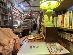 -斯多格书乡(北京大学畅春园店)
