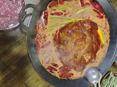 -黄潇洒老火锅(九眼桥宏济巷店)