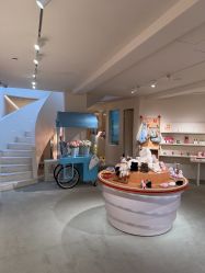 -SALON DE VANHADA