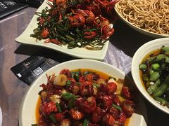 -巴厘龙虾·榜首油焖大虾(音乐学院·沿江酒馆店)