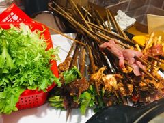 -两三事小郡肝串串香火锅(桂庙店)