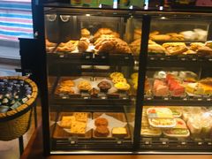 面包甜点陈列柜-星巴克(深圳香港大学深圳医院店)