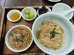 蟹粉黄金捞面-蟹上黄·蟹黄面·江南糖水(人民广场店)