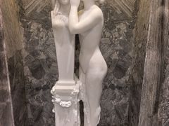 -北京奥加美术馆酒店(三里屯工人体育场地铁站店)