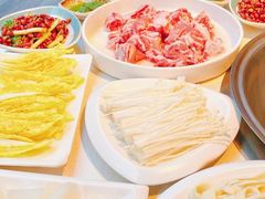 -313羊庄·荣耀·内蒙烧麦(亚运村店)