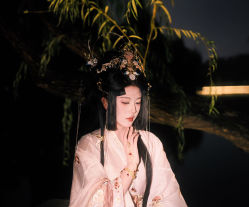 -苏州窝边小草摄影·汉服妆造跟拍(拙政园店)
