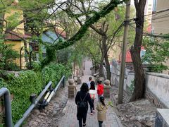 -Rabbit Cafe私房西餐甜点咖啡(栖霞路店)