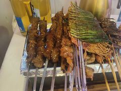-海盗船. 龙虾烧烤. 酒馆
