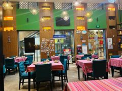 -香巴拉云南餐厅(华莱坞店)