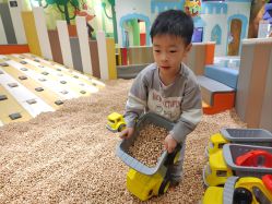 -MELAND CLUB亲子乐园•派对(虹桥万象城店)