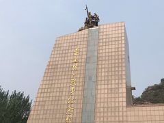 -平西抗日烈士陵园