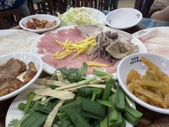 -桥香园云南过桥米线(金马碧鸡店)