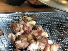 -肉甲韩国木炭烤肉(新壹街1店)