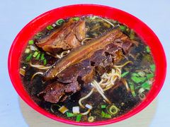 -小龙大肉面馆