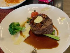 -WOLFGANG PUCK KITCHEN & BAR(迪士尼小镇店)